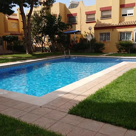 Apartment Retro Mint - Cigueenas